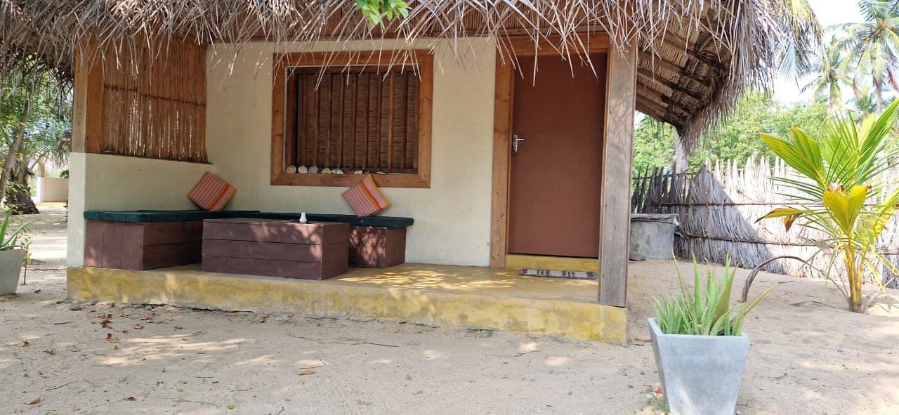 Thatched Bungalow Bench Aloe Planter