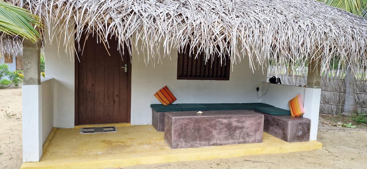 Thatched Bungalow Front Bench Cushions